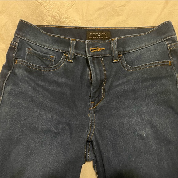 ISO Banana Republic super stretch legging fit jean. Size 28/6 - Picture 3 of 3